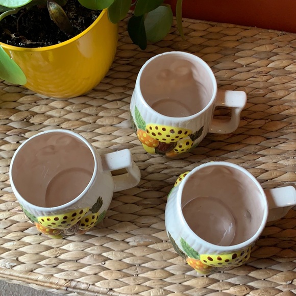 Set of 3 vintage 1979 AYNERS ceramic mushroom mugs - Picture 4 of 12